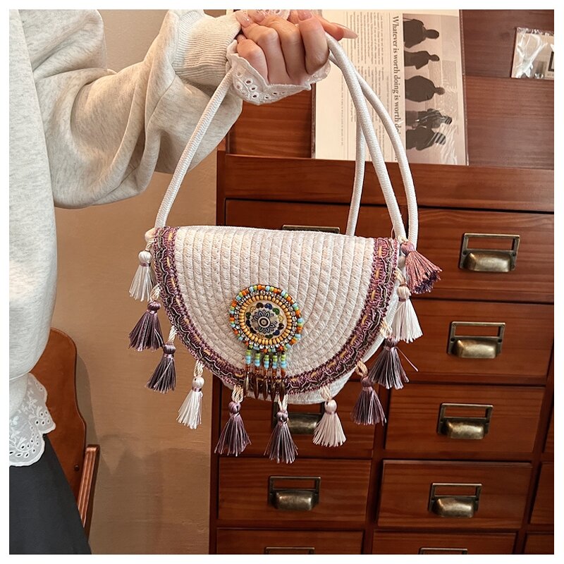 Crossbody Woven Straw Bag Manufacturer - Bohemian Style Lady Tassels Envelope Closure Zipper Button Decoration Polyester Lining for Vacation
