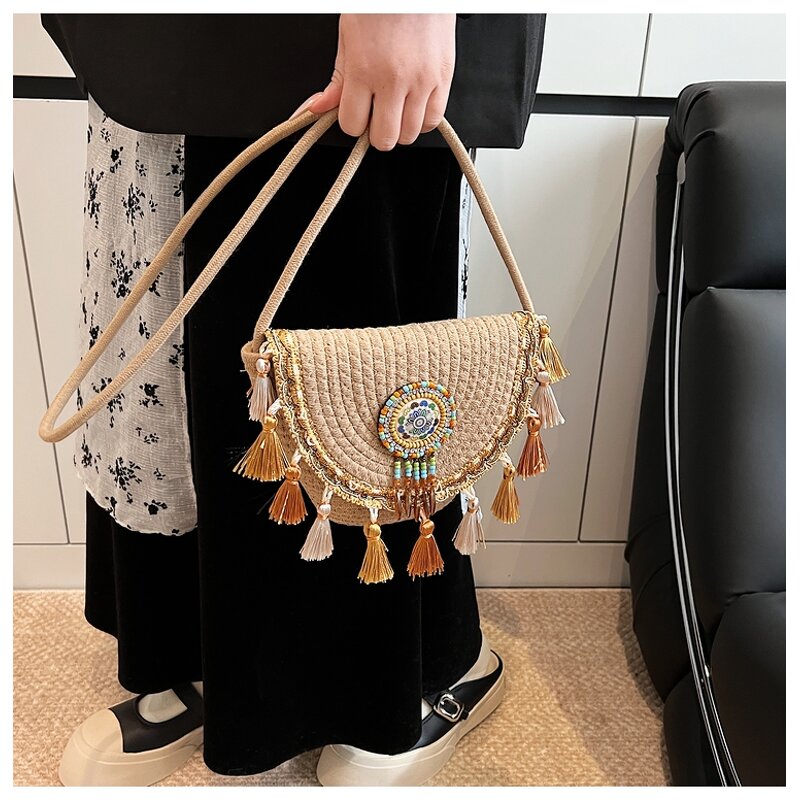 Crossbody Woven Straw Bag Manufacturer - Bohemian Style Lady Tassels Envelope Closure Zipper Button Decoration Polyester Lining for Vacation