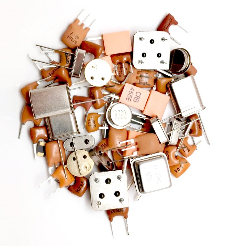 Crystal Oscillator - Manufacturer SG-8018CA 9.730000 MHz TJHPA