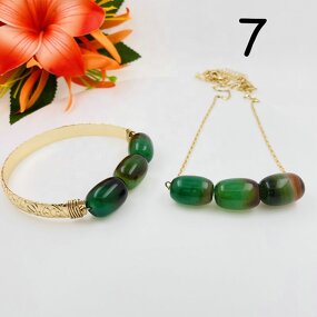 Agate Bangle Jade Bracelet and Necklace Set Manufacturer - Wired Bracelet with Turtle Hawaiian Honu Detail Different Sizes Ready to Ship