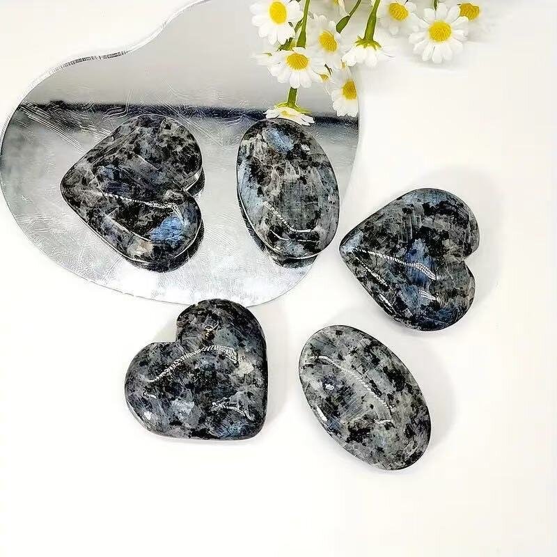 Heart-Shaped Palm Stones Manufacturer - Natural Crystal Black Flash Stone Polished From Raw