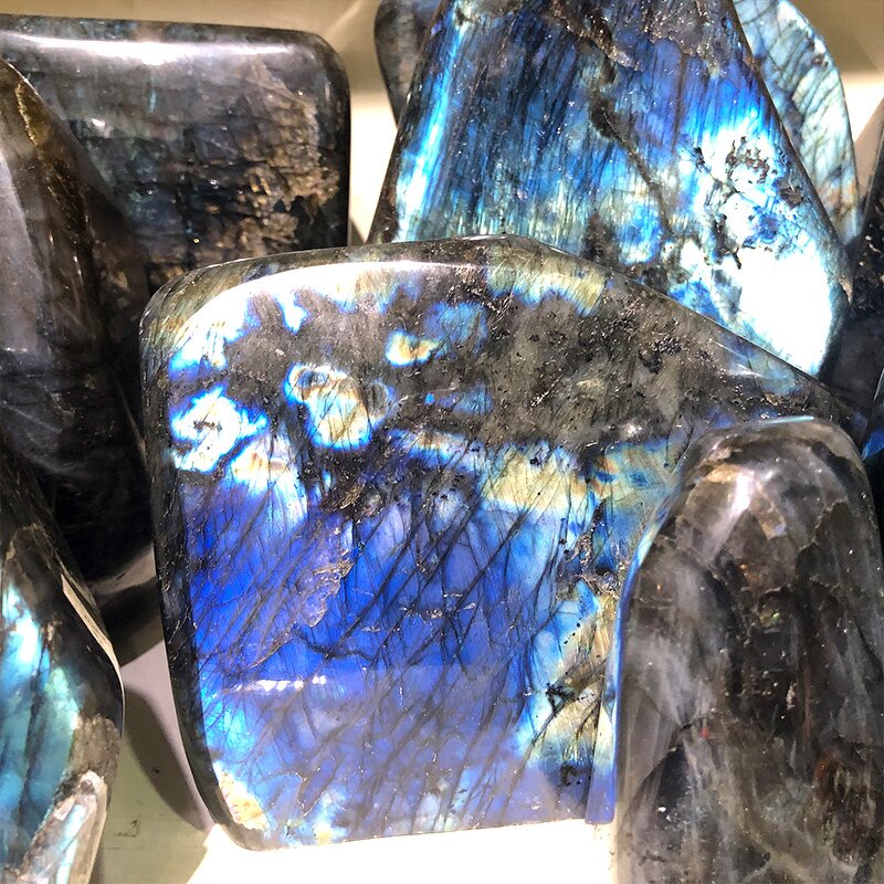 Labradorite Standing Stone Manufacturer - Natural Crystal Energy Stone for Decoration