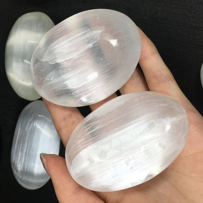 Selenite Palm Stone Manufacturer - Natural Raw Oval Shape Nitrite Gypsum Handheld for Home Decoration Souvenir Gift