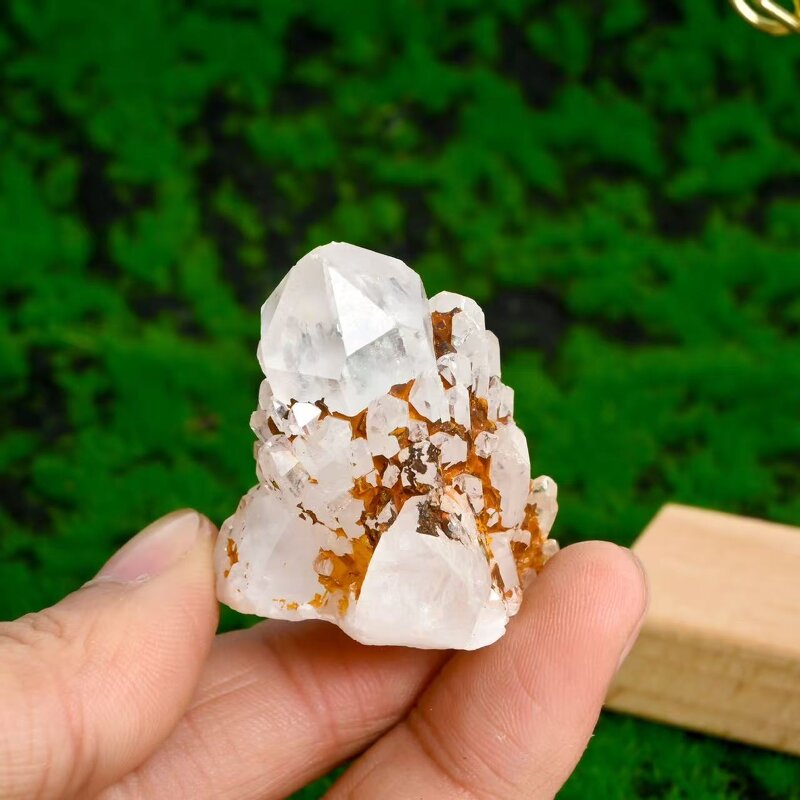 Raw Crystal Cluster Pineapple Manufacturer - Natural Skeletal Clear Quartz Scepter