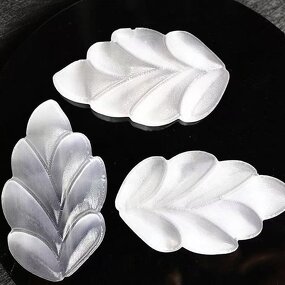 Moroccan Gypsum Carved Leaf Ornaments Manufacturer - Natural Crystal Crafted Beautiful Leaf Design