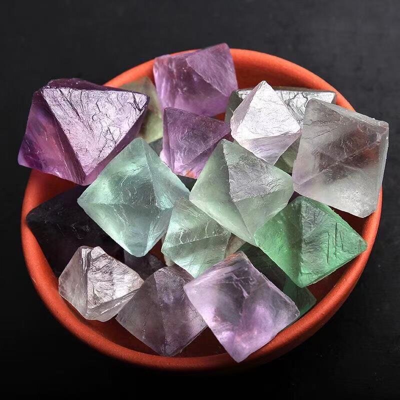 Octahedral Fluorite Raw Stone Manufacturer - Natural 1-3 cm Single-Crystal Colorful Mineral for Crystal Crafts