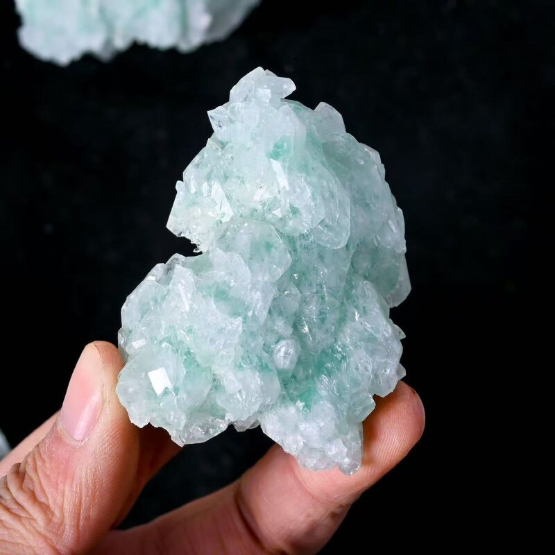 Green Strawberry Crystal Cluster Ornament Manufacturer - Natural Raw Crystal Flower for Fish Tank Landscaping