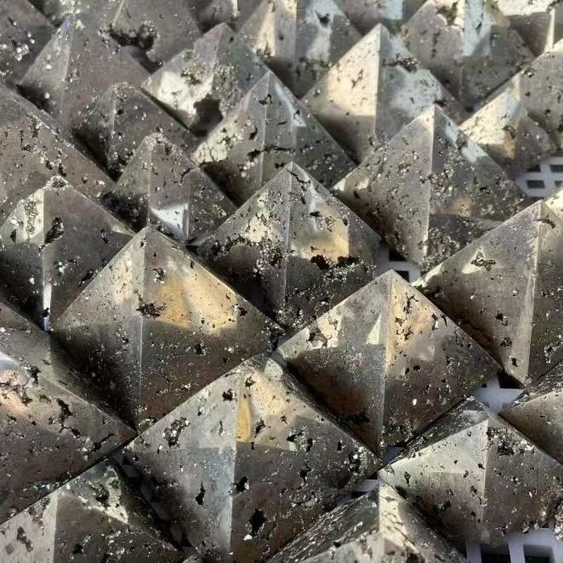 Pyrite Quartz Pyramid Geode Manufacturer - Wholesale Natural Polished Healing Crystal for Feng Shui Decoration Mascot Raw