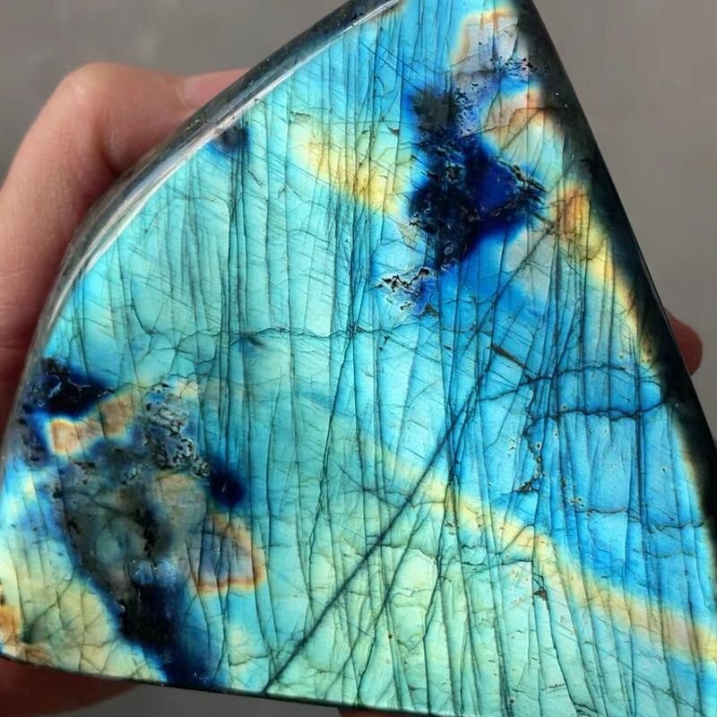 Labradorite Standing Stone Manufacturer - Natural Crystal Energy Stone for Decoration