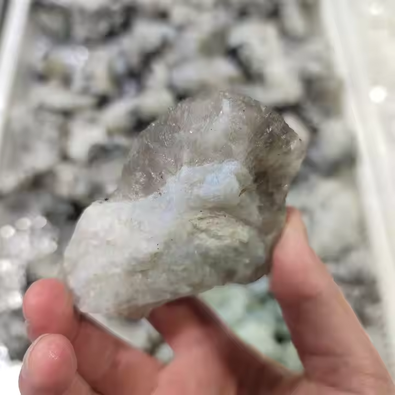 White Moonstone Crystal Manufacturer - Wholesale Natural Quartz with Blue Shining for Healing Crystal Crafts