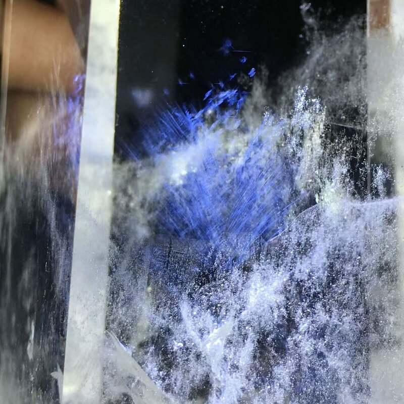 Clear Quartz Point Manufacturer - Natural with Blue Needles Polished Energy Stone Column for Feng Shui Single-Pointed