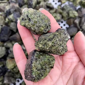 Green Peridot Crystal Craft Manufacturer - High Quality Natural Rough Healing Gemstone for Home Decoration Wholesale