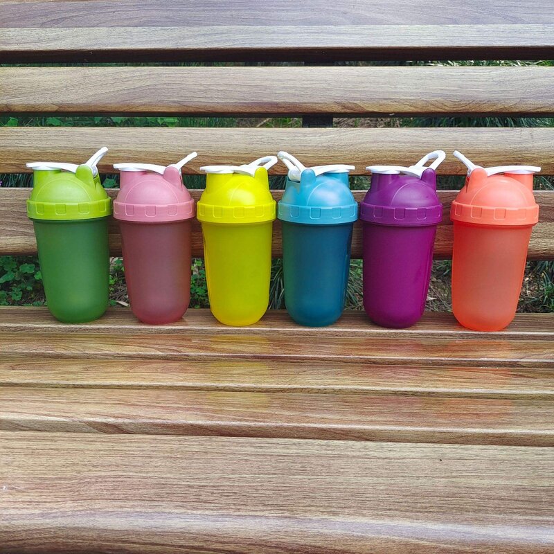 Fitness Shaker Cups Manufacturer - New Style 500ml 17oz Blue Orange Green for Gym Sports Drinking for Adults Party