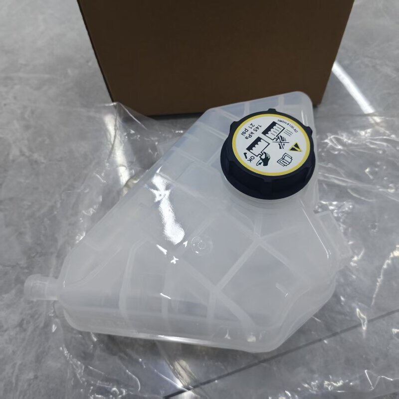 Coolant Expansion Tank Manufacturer - New with Cap 8V218K218AB/151311 8V21-8K218-AB BE8Z8A080A for Ford Fiesta MK7 Ecosport