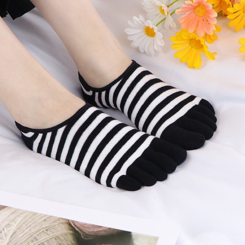 Toe Socks Manufacturer - Wholesale Cotton 5-Toe No Show for Women Cute Stripe Design Bottom