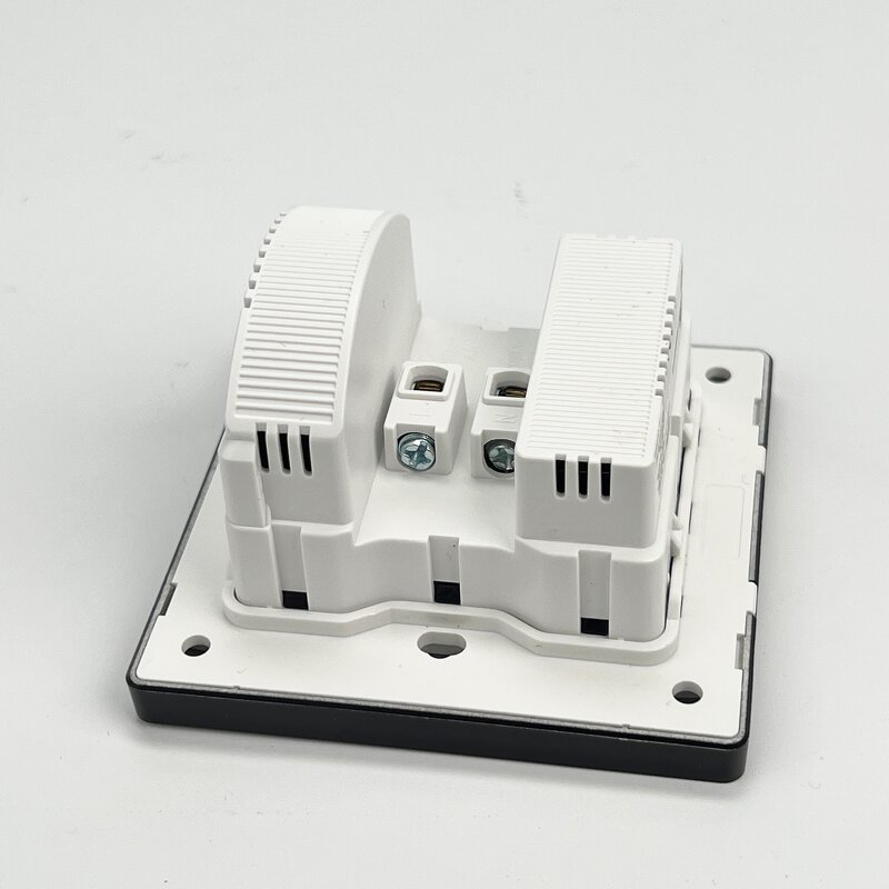 PD20W Smart Home Power Socket Manufacturer - Wholesale Surface Mount Electrical Outlets 3A 2 USB Charging Desk Power Grommet Smart Wall Panel