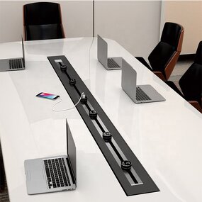 Power Track System Socket Manufacturer - Easy to Install with GSS System Universal Socket for Easy Installation