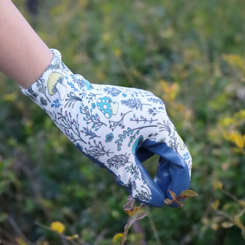 Women's Custom Anti-Slip Gardening Gloves Manufacturer - Nitrile Coated Knitted Dipping for Garden Work Safety Hand and Arm Protection