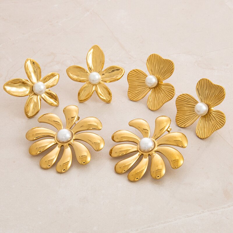 Stainless Steel Flower Stud Earrings Manufacturer - 18K Gold Plated Pearl Fashionable Jewelry