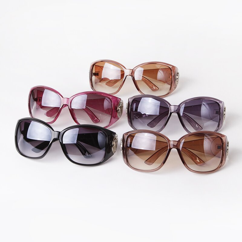 Sunglasses Manufacturer - New Large Frame Trendy Fashion PC Frame Eyewear Ladies Wholesale Personality Gradient Color