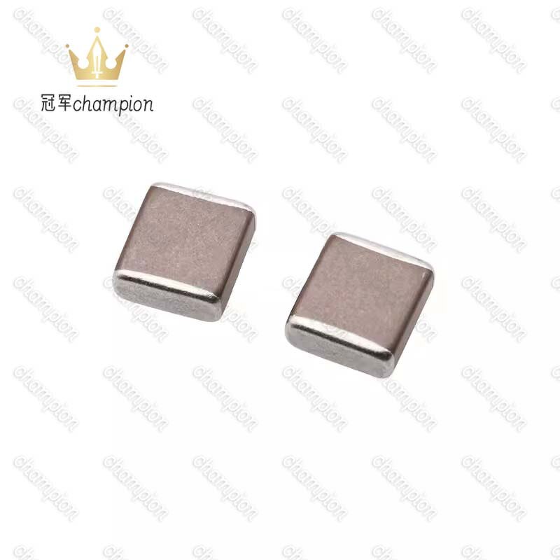 2220 Chip Ceramic Capacitor - Manufacturer 22UF 25V-100V 226M 20% X7R 5750