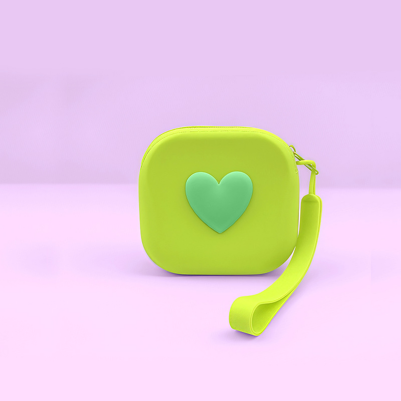 Storage Bag Manufacturer - Heart-shaped Love Style Silicone Card Key