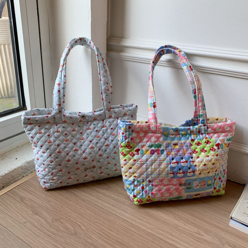 Shoulder Bag Manufacturer - Floral Quilted Large Capacity Summer Tote