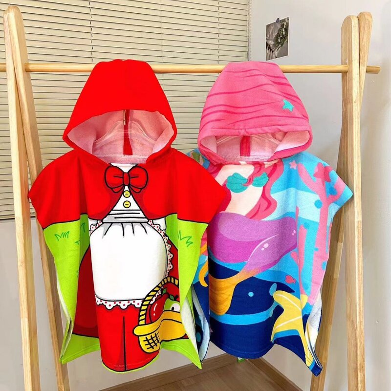 Baby Bathrobe Manufacturer - Custom Cartoon Print Hooded Microfiber Poncho