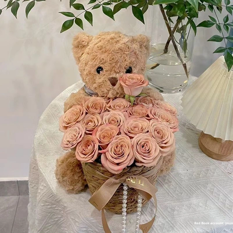 Eternal Flower Doll Manufacturer - Bear Holding Rose Bouquet Artificial Flower