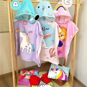 Baby Bathrobe Manufacturer - Custom Cartoon Print Hooded Microfiber Poncho