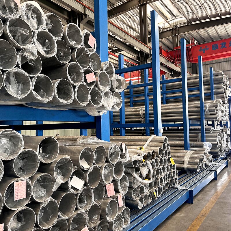 Stainless Steel Pipes Manufacturer - 201 202 304 304L 316 316L Welded Round Tube Cutting