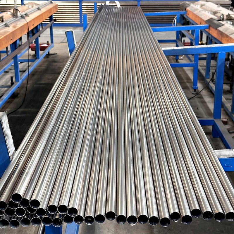 Stainless Steel Pipes Manufacturer - 201 202 304 304L 316 316L Welded Round Tube Cutting