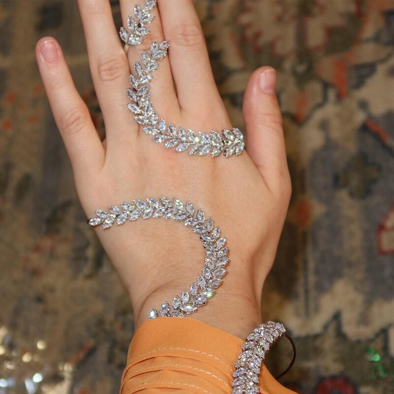 Fashion Bracelet Manufacturer - Plant Shape Zircon Leaves Wrapped Gold with Rhinestones Fine Jewelry