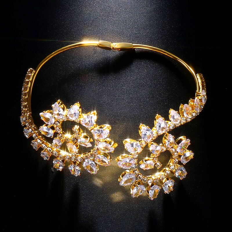 Fashion Bracelet Manufacturer - Rotating Flower Shaped Rhinestone Stainless Steel Plant Zircon for Women