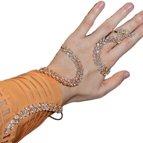 Fashion Bracelet Manufacturer - Plant Shape Zircon Leaves Wrapped Gold with Rhinestones Fine Jewelry