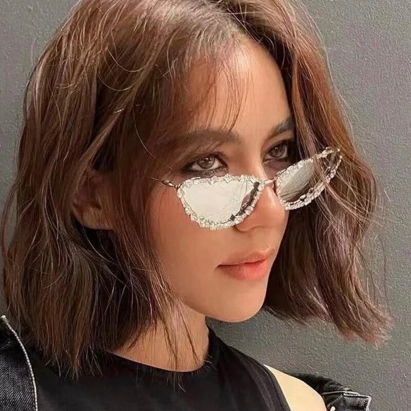 Retro Sunglasses Manufacturer - Oversized Cats Dark Wind Gold Diamond Metal Frame with Custom Lens