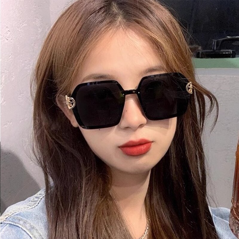 Sunglasses Manufacturer - Gold Metal Frame UV400 Lenses Large Frame Street Style