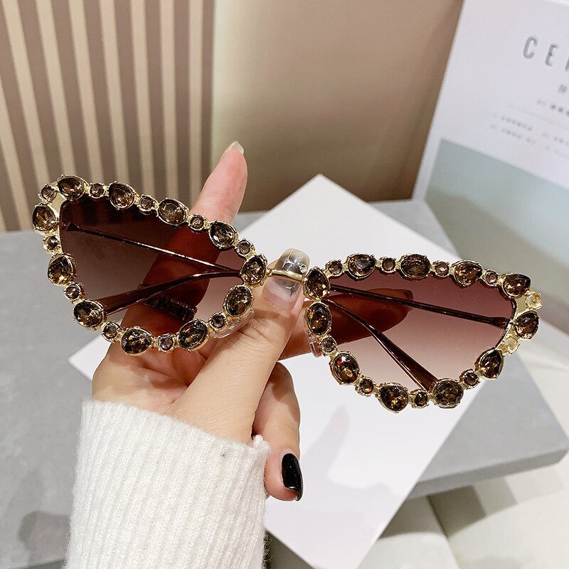 Retro Sunglasses Manufacturer - Oversized Cats Dark Wind Gold Diamond Metal Frame with Custom Lens
