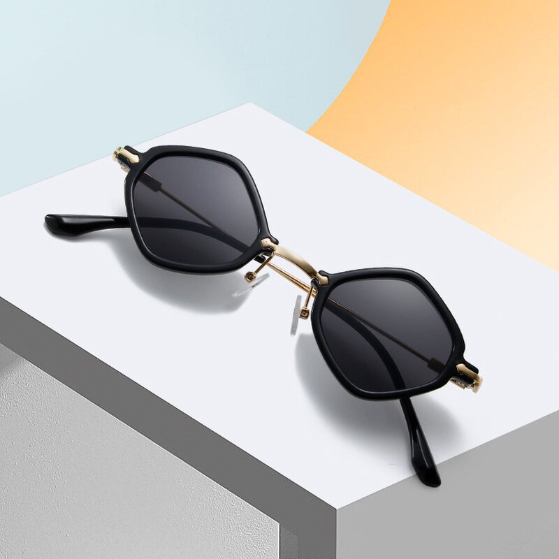 Retro Sunglasses Manufacturer - UV400 Diamond Metal Frame for Women Outdoor