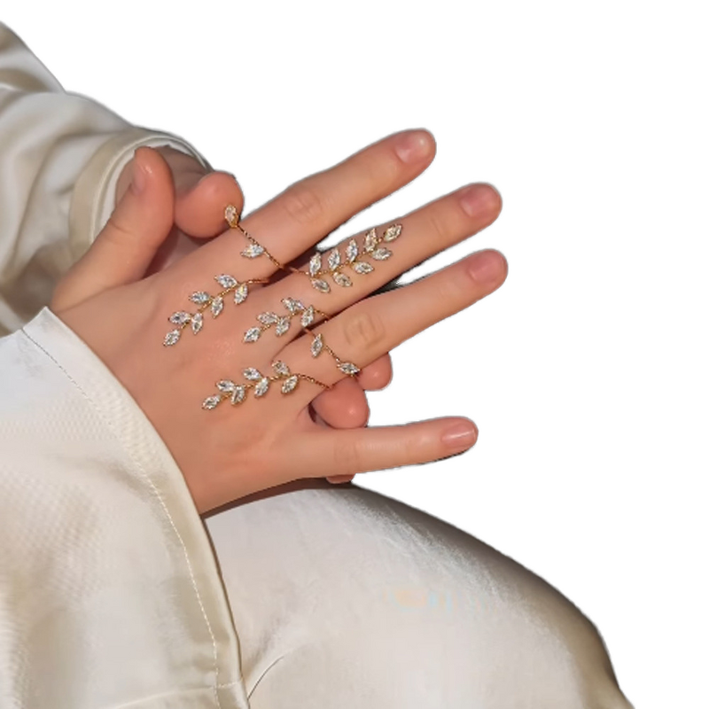 Fashion Bracelet Manufacturer - Rotating Flower Shaped Rhinestone Stainless Steel Plant Zircon for Women