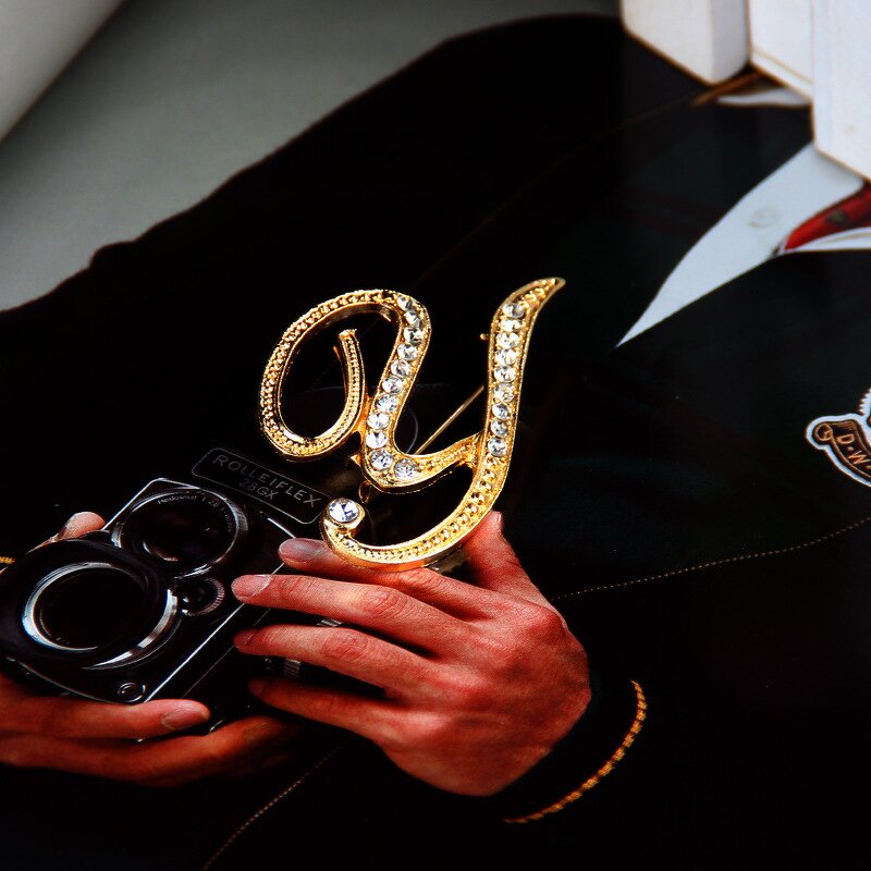 Initial Letters Brooches Pins - Manufacturer with Silver Gold Plated Rhinestone Scratchy 26 Alphabet for Women Men