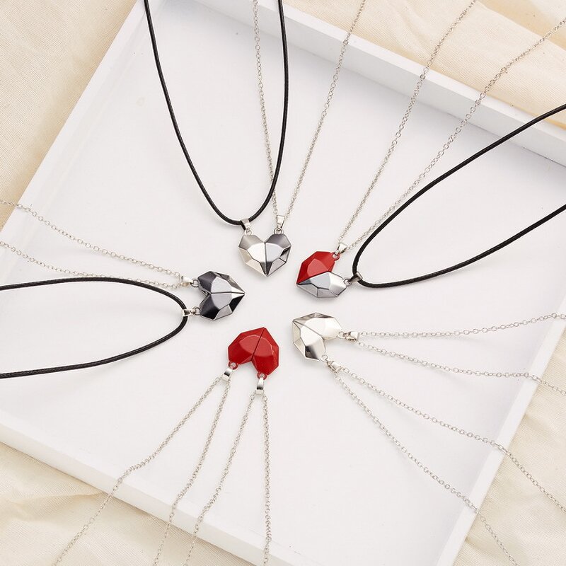Heart Pendant Necklace for Lovers - Manufacturer with 2pcs/pair Valentine's Day Gift & Magnetic Couple