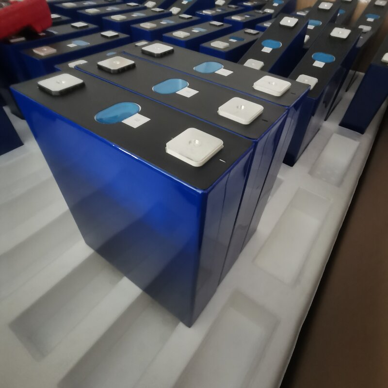 Prismatic LiFePO4 Battery Manufacturer - Lusen 10000 Cycles 280/314Ah for Solar Energy Storage System