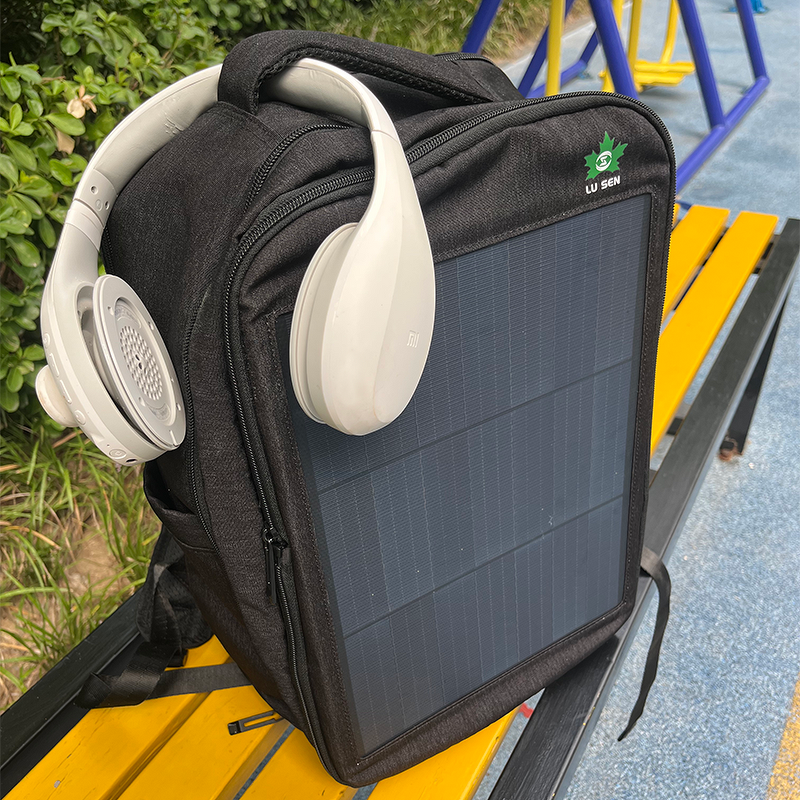 Solar Backpack Manufacturer - Lusen Dual Output 15W 5V Waterproof Large Capacity with USB/Type-C Dual