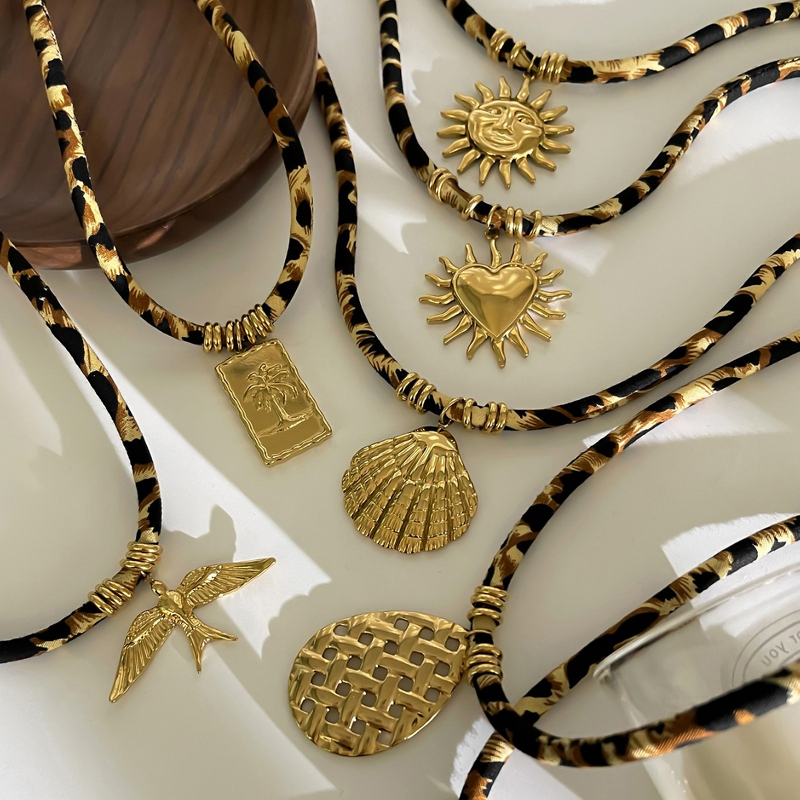Fashion Necklaces Manufacturer - Leopard Print Nylon with Cold Single Big Sun Scallop Pendant Multi-Style