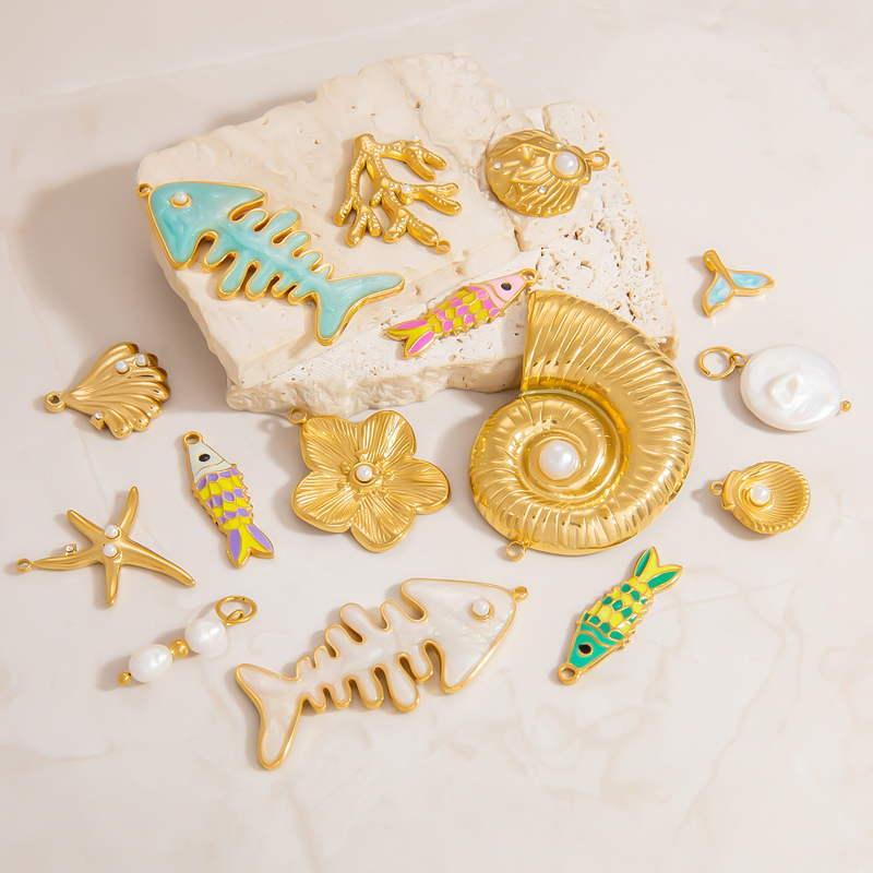 Ocean Resort Style Jewelry Manufacturer - Stainless Steel 18K Gold Plated Coral Conch Fish Bone Pendants
