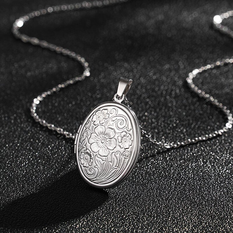 Stainless Steel Photo Frame Necklace Manufacturer - Golden Opened Oval Shape Box Customized Retro Pattern