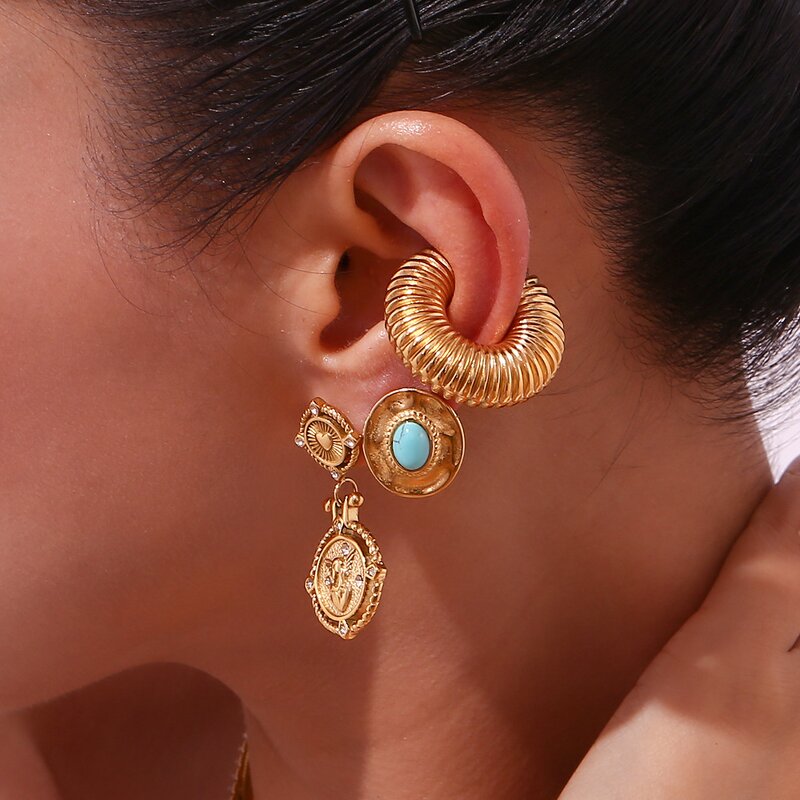 Geometric Hoop Earrings for Women Manufacturer - 18K Gold Plated Stainless Steel Hollow Heart Shaped with Zircon Gifts