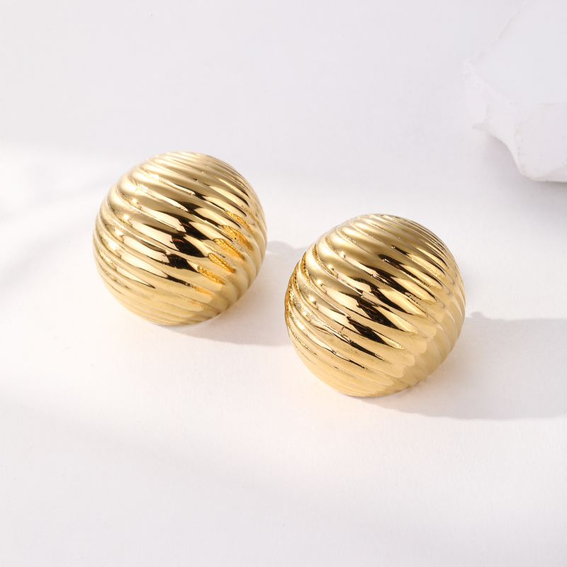 Big Oval Stud Earrings for Women Manufacturer - 18K Gold Engraved Striped Stainless Steel for Parties