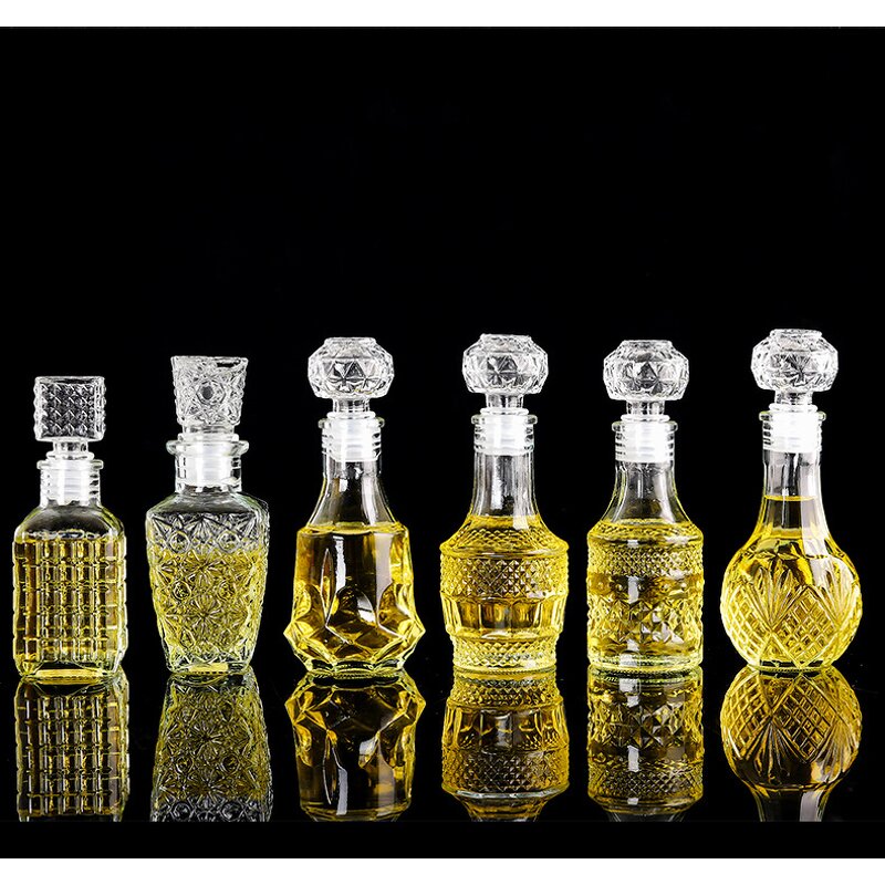 Mini Glass Whisky Bottle Set Manufacturer - 50ml Red Wine Popular Fruit Wine Engraved Styles